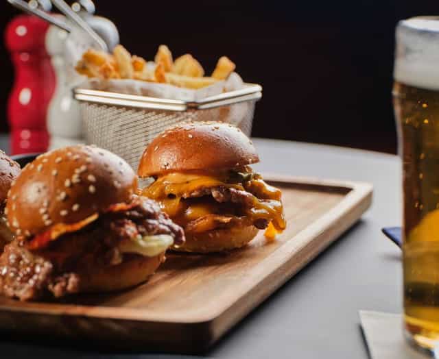 TOP HRANA? DA! VRHUNSKI BAR? O DA!